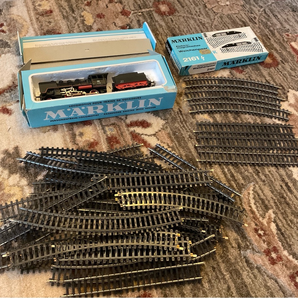 Marklin train engine and track HO gauge working order